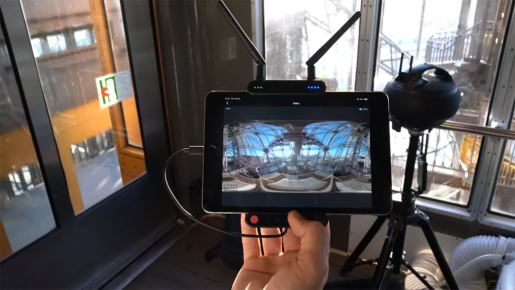 Retour écran de la caméra insta360 titan